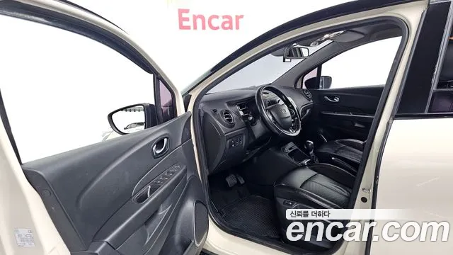 Renault-KoreaSamsung Captur 2018 thumb 9