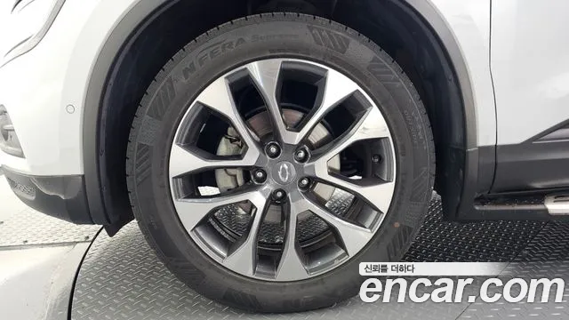 Renault-KoreaSamsung Koleos 2018 thumb 4