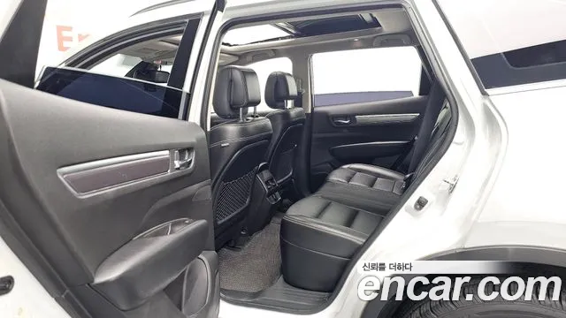 Renault-KoreaSamsung Koleos 2018 thumb 11