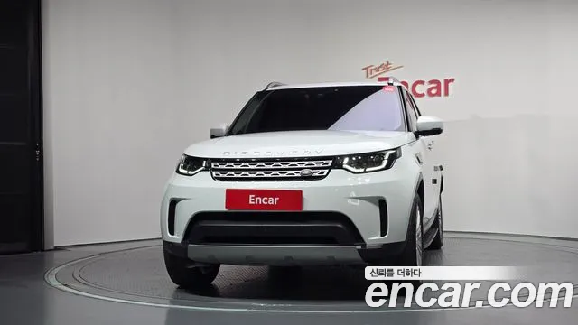 Land Rover Discovery 2019 thumb 3