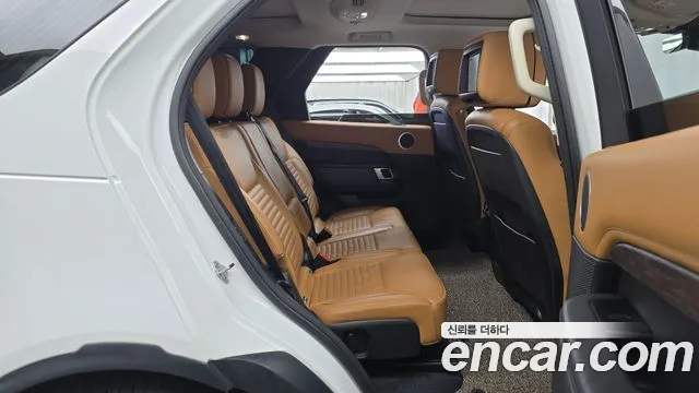 Land Rover Discovery 2019 thumb 11