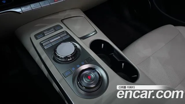 Genesis GV70 2024 thumb 9