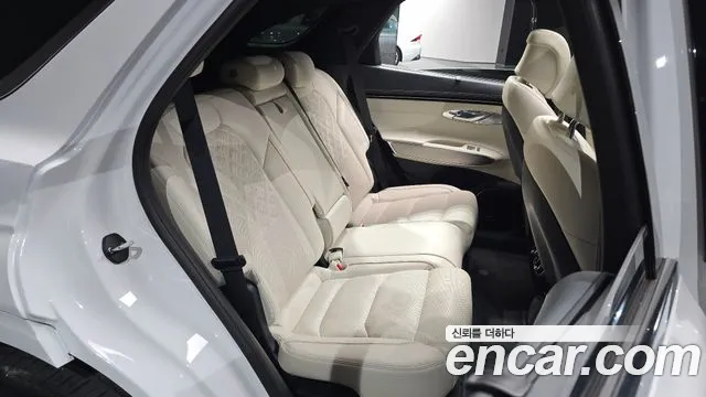 Genesis GV70 2024 thumb 11