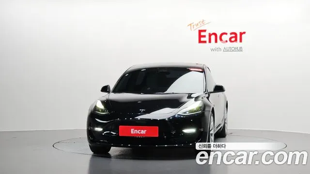 Tesla Model 3 2022 thumb 2