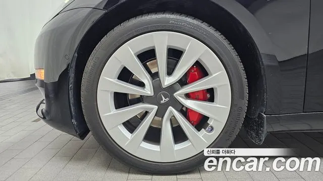 Tesla Model 3 2022 thumb 4