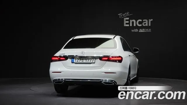 Mercedes-Benz E-Класс 2022 thumb 3