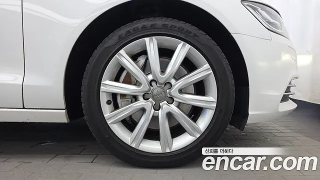 Audi A6 2013 thumb 5