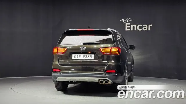 Kia Sorento 2018 thumb 4