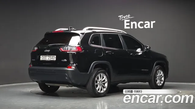 Jeep Cherokee 2019 thumb 2