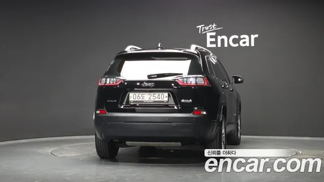 Jeep Cherokee 2019 thumb 4