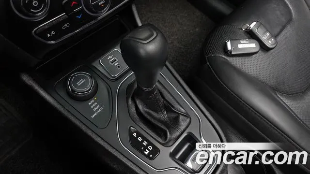 Jeep Cherokee 2019 thumb 9
