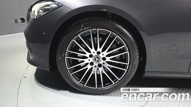 Mercedes-Benz C-Класс 2024 thumb 5