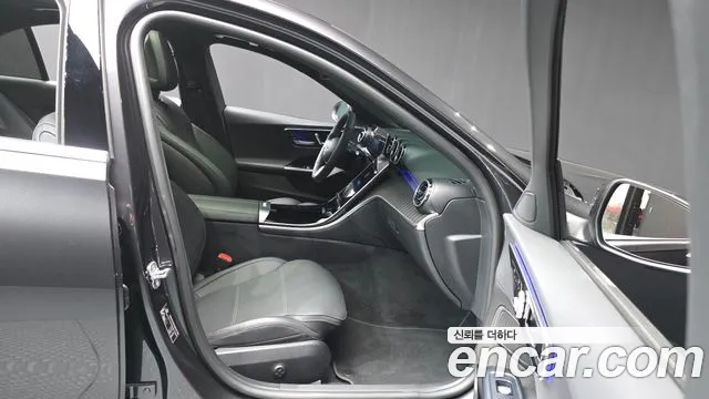 Mercedes-Benz C-Класс 2024 thumb 11