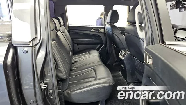 KG_Mobility_Ssangyong Rexton 2018 thumb 12