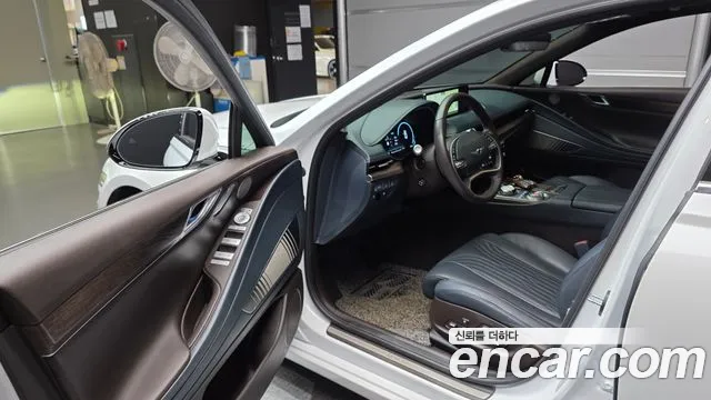 Genesis G80 2023 thumb 10