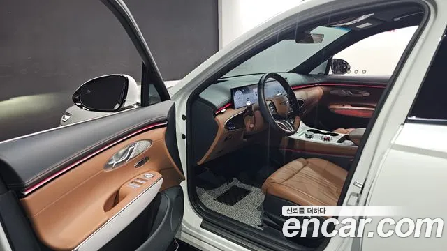 Genesis GV70 2025 thumb 10
