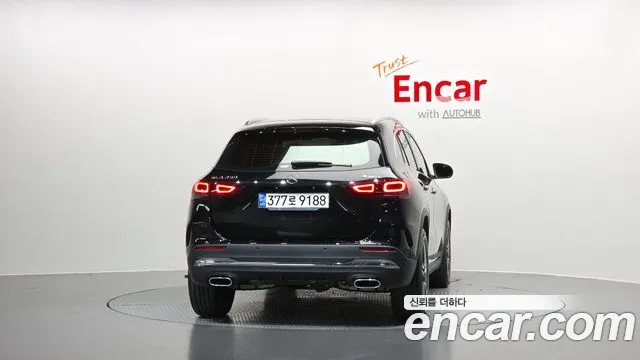 Mercedes-Benz GLA 2020 thumb 3