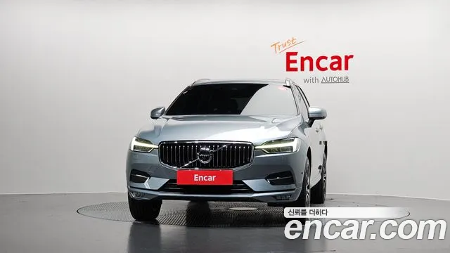 Volvo XC60 2017 thumb 3