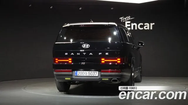 Hyundai Santa Fe 2025 thumb 4