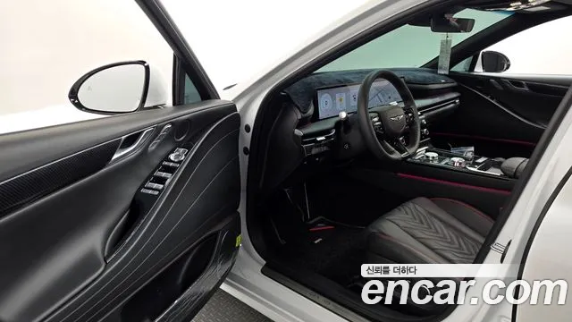 Genesis G80 2025 thumb 10