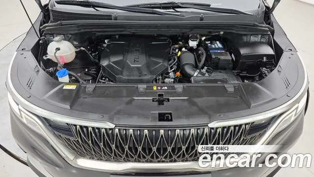 Kia Carnival 2023 thumb 6