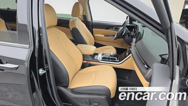 Kia Carnival 2023 thumb 12
