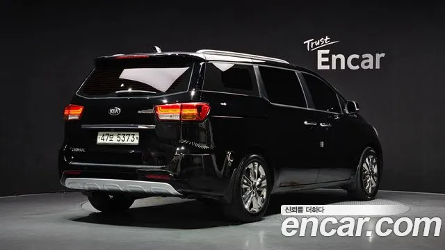 Kia Carnival 2014 thumb 2