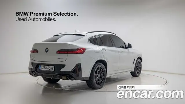 BMW X4 2022 thumb 2