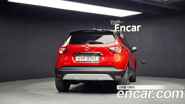 Renault-KoreaSamsung Captur 2015 thumb 4