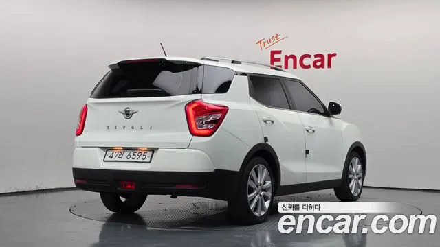 KG_Mobility_Ssangyong TIBOLI 2017 thumb 2
