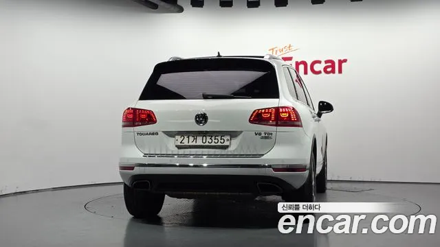 Volkswagen Touareg 2016 thumb 4