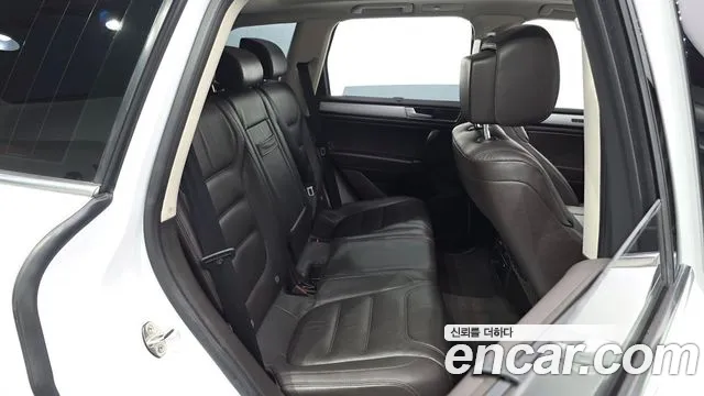 Volkswagen Touareg 2016 thumb 11