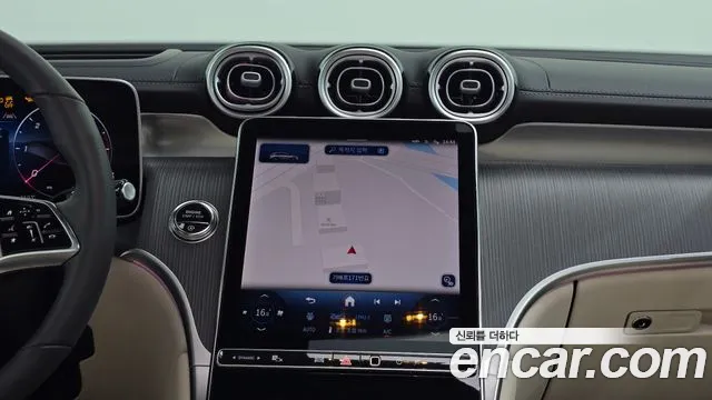 Mercedes-Benz GLC 2026 thumb 12