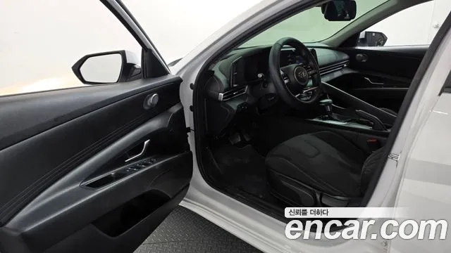 Hyundai Avante 2021 thumb 10