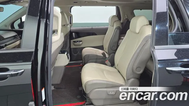 Kia Carnival 2020 thumb 11