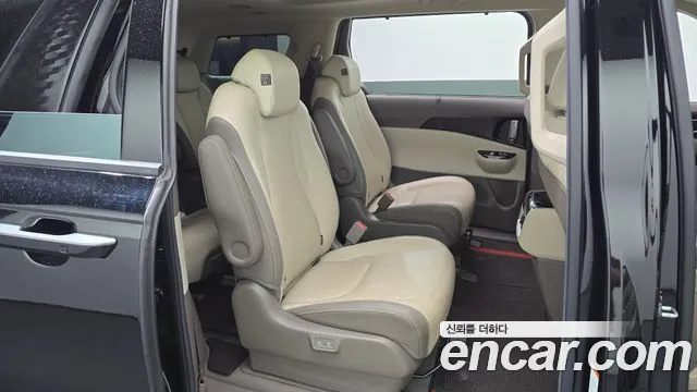 Kia Carnival 2020 thumb 12