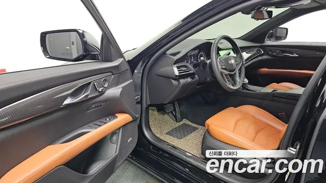 Cadillac CT6 2017 thumb 10