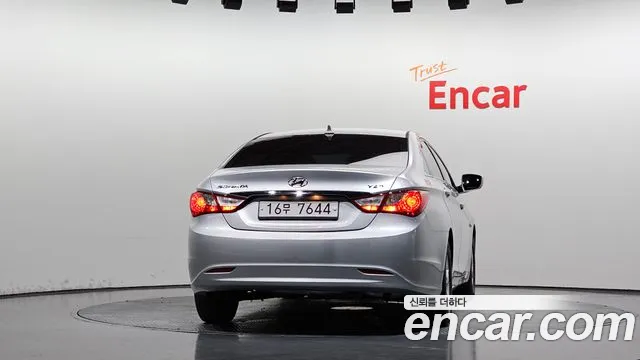 Hyundai Sonata 2011 thumb 4