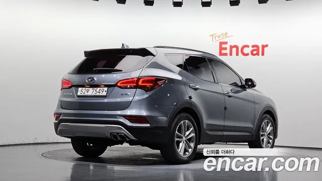 Hyundai Santa Fe 2017 thumb 2