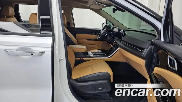 Kia Carnival 2023 thumb 11