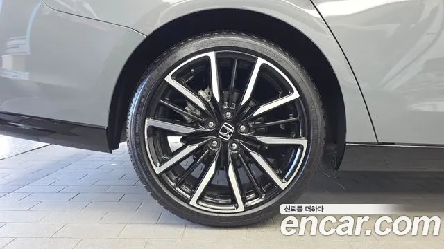 Honda Accord 2023 thumb 5