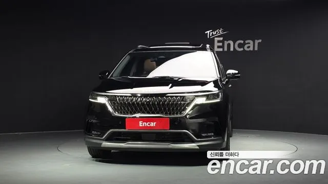 Kia Carnival 2023 thumb 2