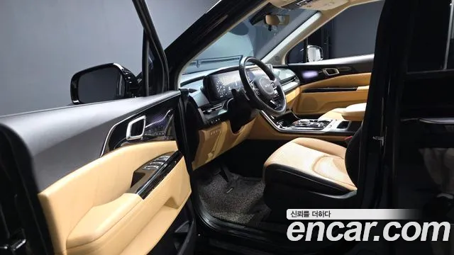 Kia Carnival 2023 thumb 9