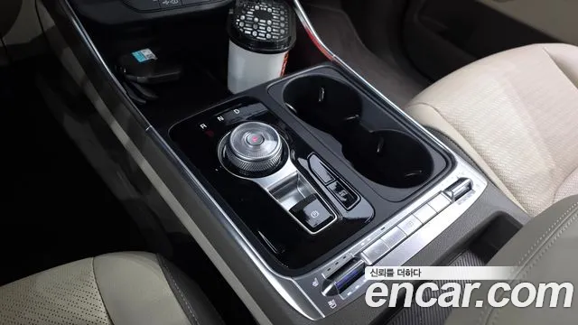 Kia Carnival 2025 thumb 8