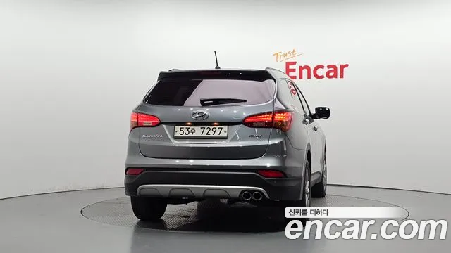 Hyundai Santa Fe 2013 thumb 4