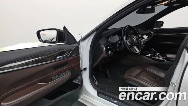 BMW Gran Turismo 2018 thumb 10