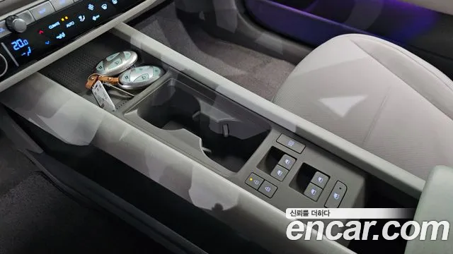 Hyundai IONIQ 6 2022 thumb 9