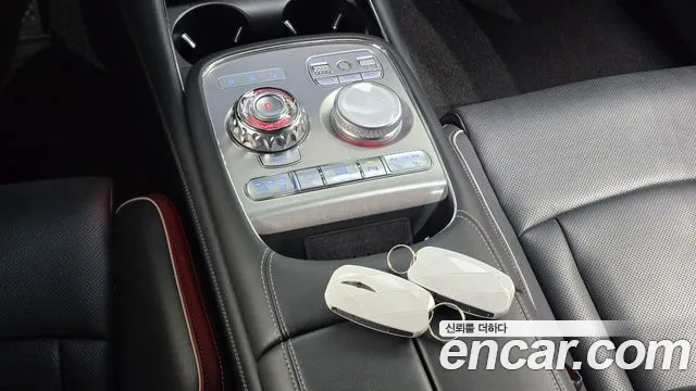 Genesis G90 2022 thumb 9
