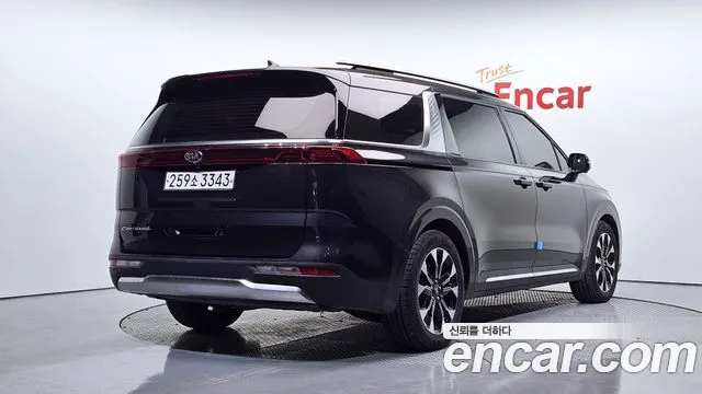 Kia Carnival 2020 thumb 2