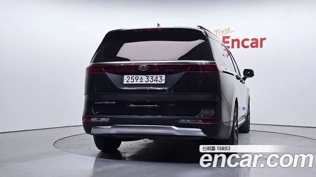 Kia Carnival 2020 thumb 4